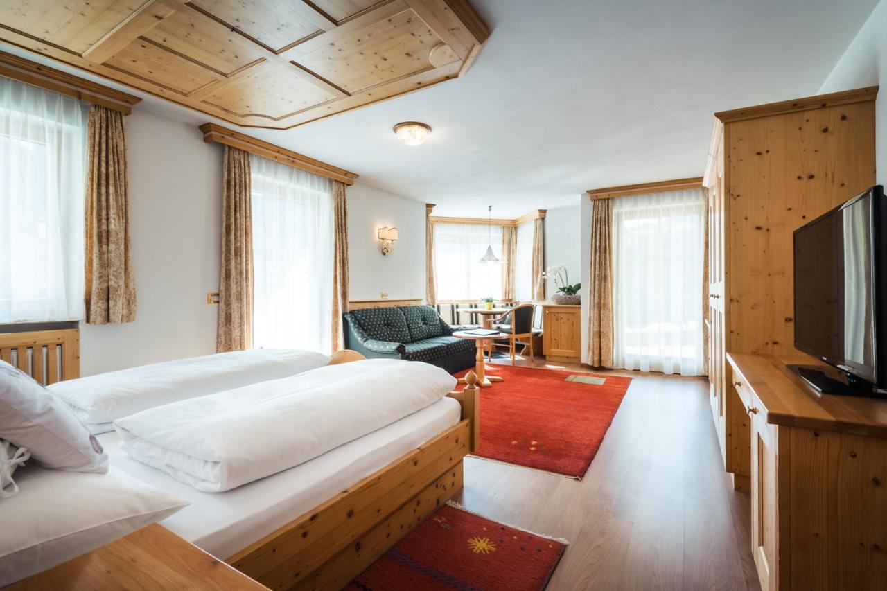 Alpenhotel Plaza Santa Cristina Val Gardena Esterno foto